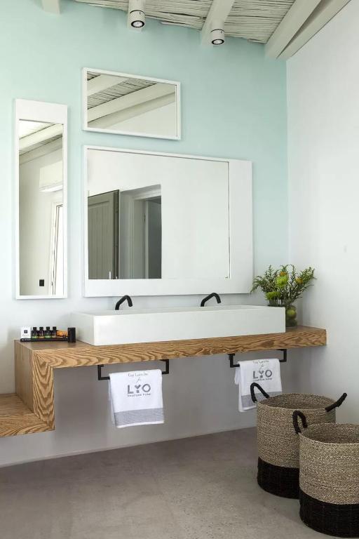 LYO Boutique Hotel Mykonos - Σουίτα Αιγαίου για Νεόνυμφους με Θέα Θάλασσα και Υδρομασάζ