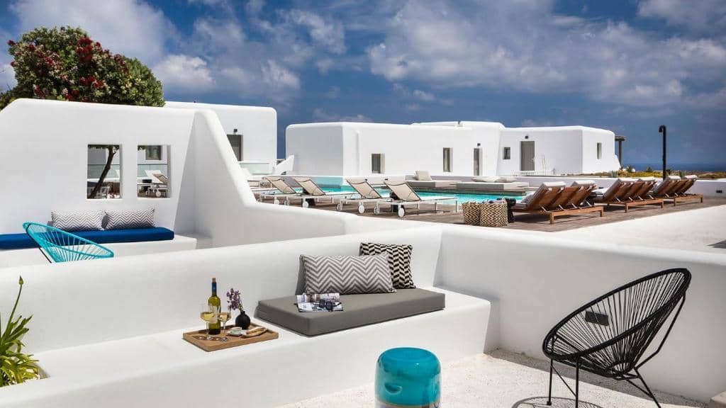 LYO Boutique Hotel Mykonos - Δωμάτιο Deluxe με Βεράντα και Θέα στην Πισίνα