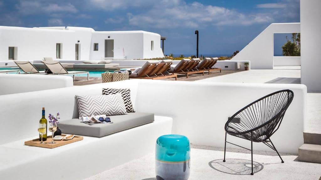 LYO Boutique Hotel Mykonos - Δωμάτιο Deluxe με Βεράντα και Θέα στην Πισίνα