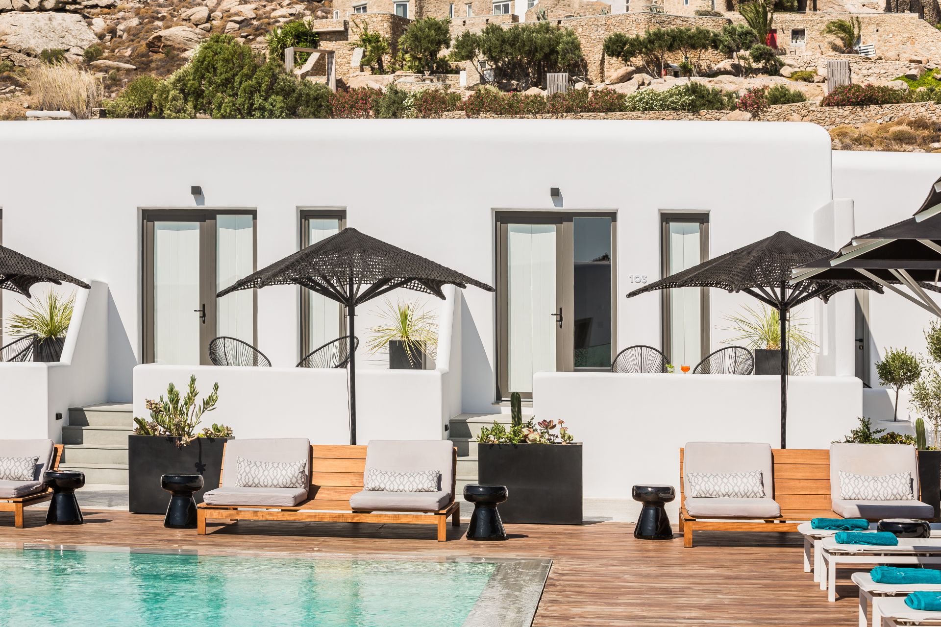 LYO Boutique Hotel Mykonos - Στούντιο Σουίτα με Βεράντα και Θέα στην Πισίνα
